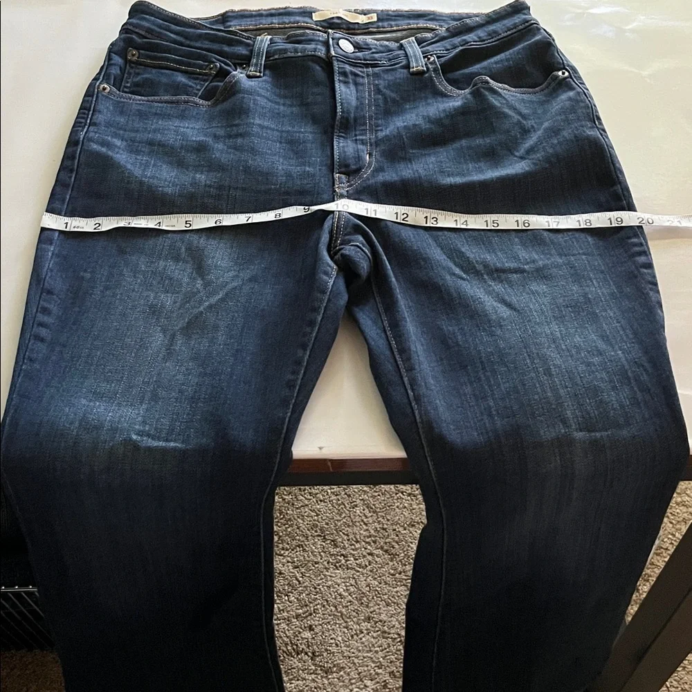 Levi’s 726 Flare High Rise Size 33